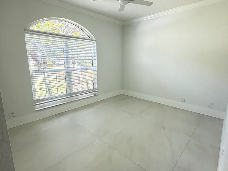 10114 Hunt Club Ln — Photo 16