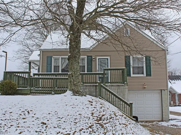 225 Greenbrier Rd, Weirton, WV 26062