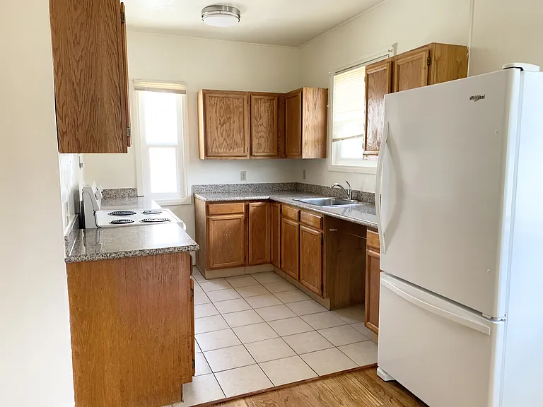 2555 Virginia St #301 — Photo 4