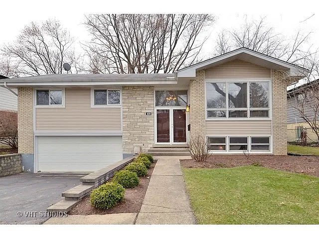 409 Brookside Dr photo 1