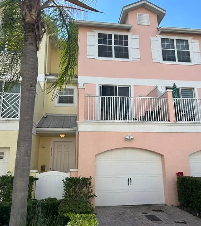 8917 Duval Ln