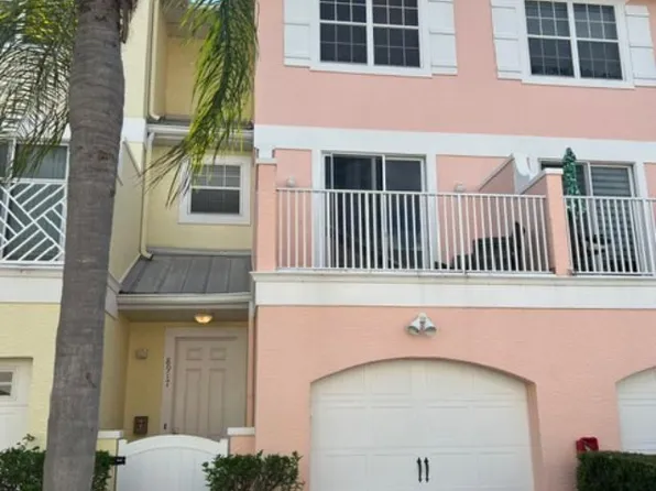 8917 Duval Ln, Sarasota, FL