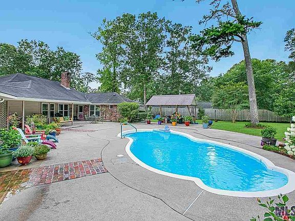2nd image of 8159 Evergreen Dr