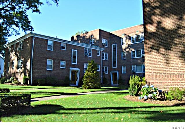1st image of 33 E Grand St APT D2a