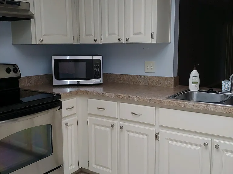 63 Douglas St #11 — Photo 6
