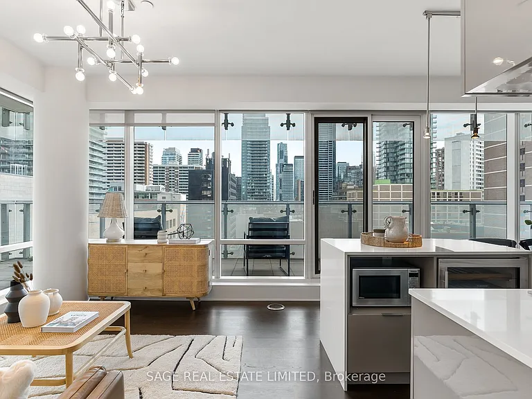 1 Bloor St E #510 — Photo 14