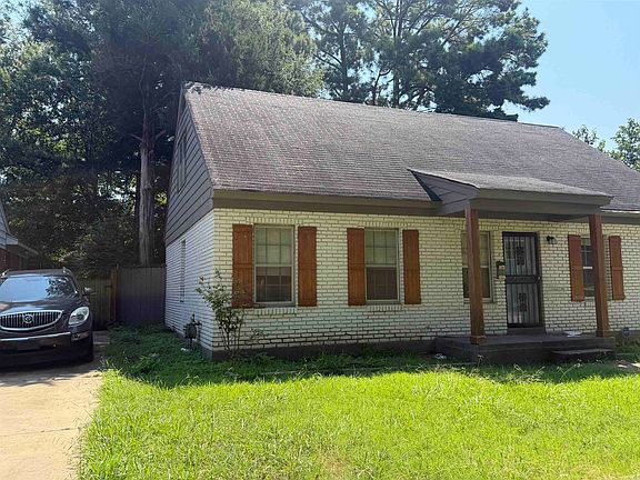2nd image of 1862 S Dearing Rd