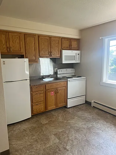 1430 E Ave NE #8 Photo 1