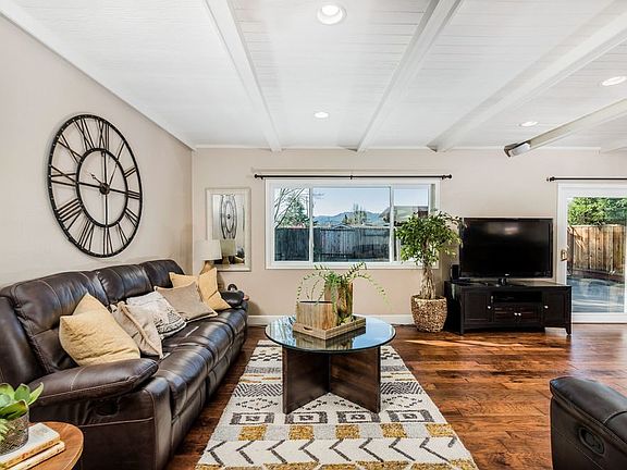 4th image of 8072 Marquita Ct
