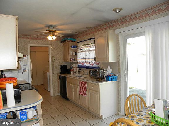 4th image of 16 Elmwood Pl