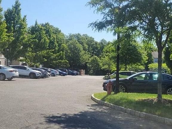 5th image of 427 Timberlake Dr