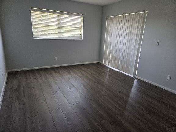 3rd image of 5651 Rattlesnake Hammock Rd APT 301C