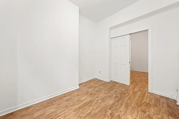 Rented by Voro, LLC | media 8