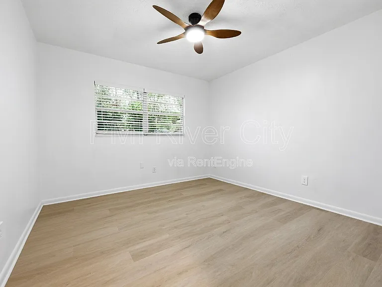 2860 Cedarcrest Dr — Photo 26