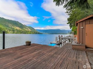 20 N Lakefront Loop, Hoodsport, WA 98548