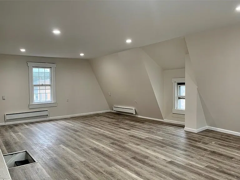 187 Franklin Ave #2F — Photo 7