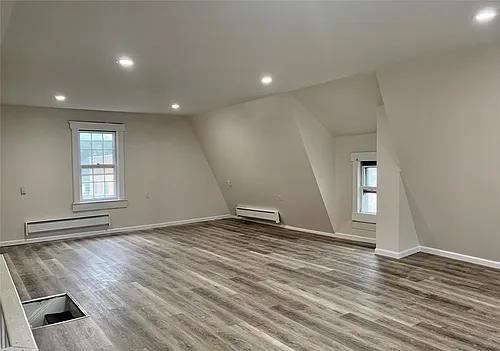187 Franklin Ave #2F Photo 1