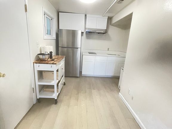 2nd image of 929 Pacific Ave #929