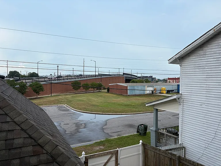 1101 Chestnut St #B — Photo 11
