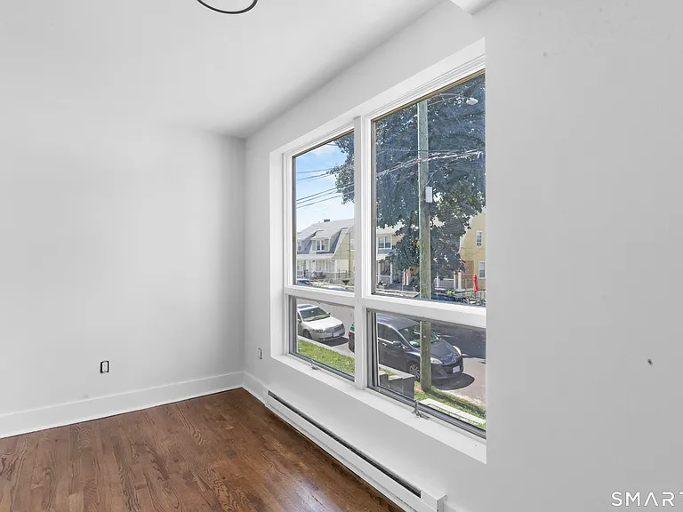 366 Remington St — Photo 8