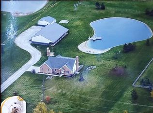 19644 Hull Prairie Rd, Bowling Green, OH 43402