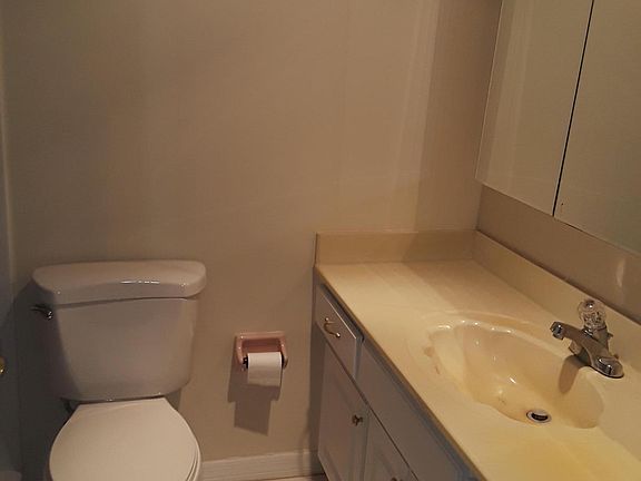 5th image of 1410 Portobello Dr