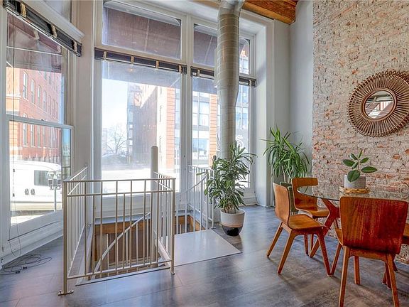 5th image of 609 Central St APT 1101