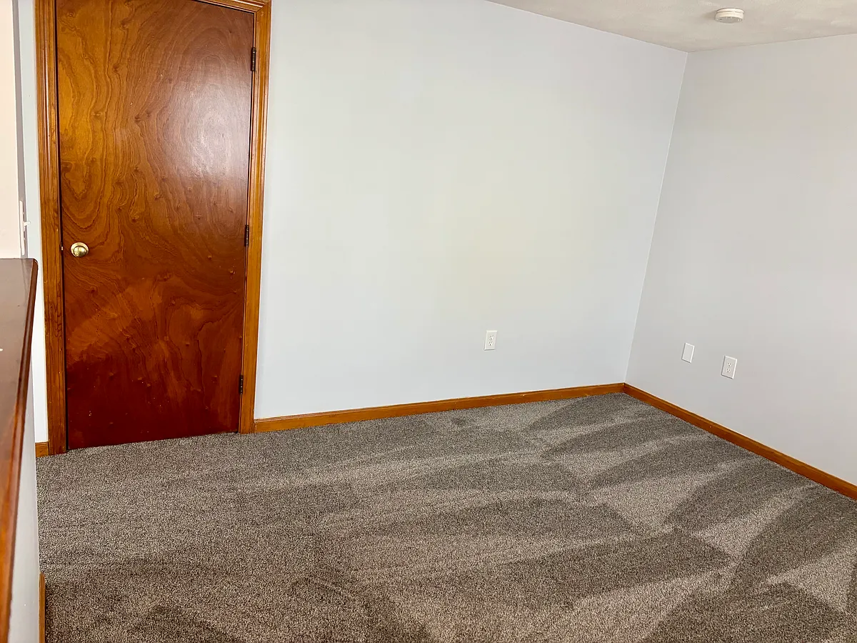 Building Photo - 47 Rumney Rd #2