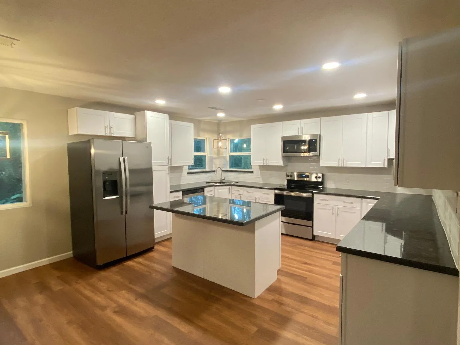 12115 Holly Ln — Photo 2