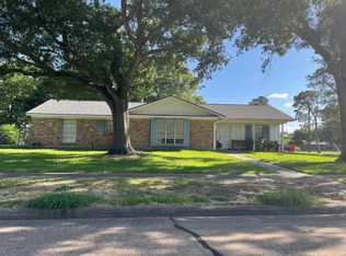 10459 Collingswood Rd, La Porte, TX 77571