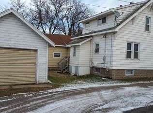 1805 Southern Dr, Virginia, MN 55792