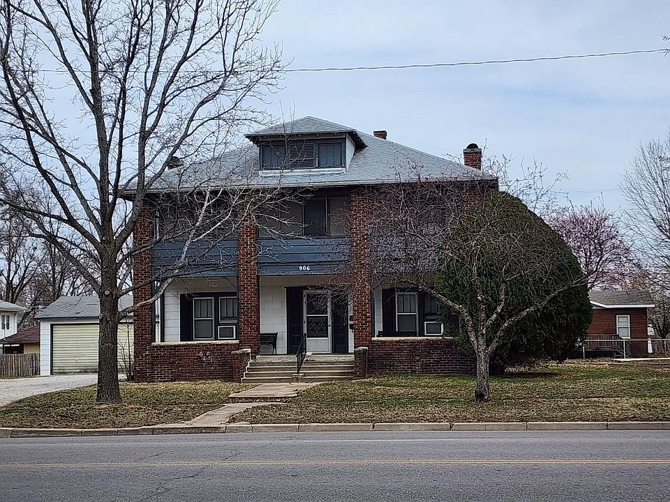 1st image of 906 N Summit St #1