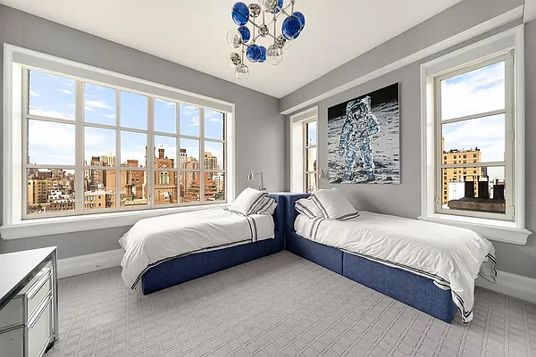 Sold by Modlin Group | media 20