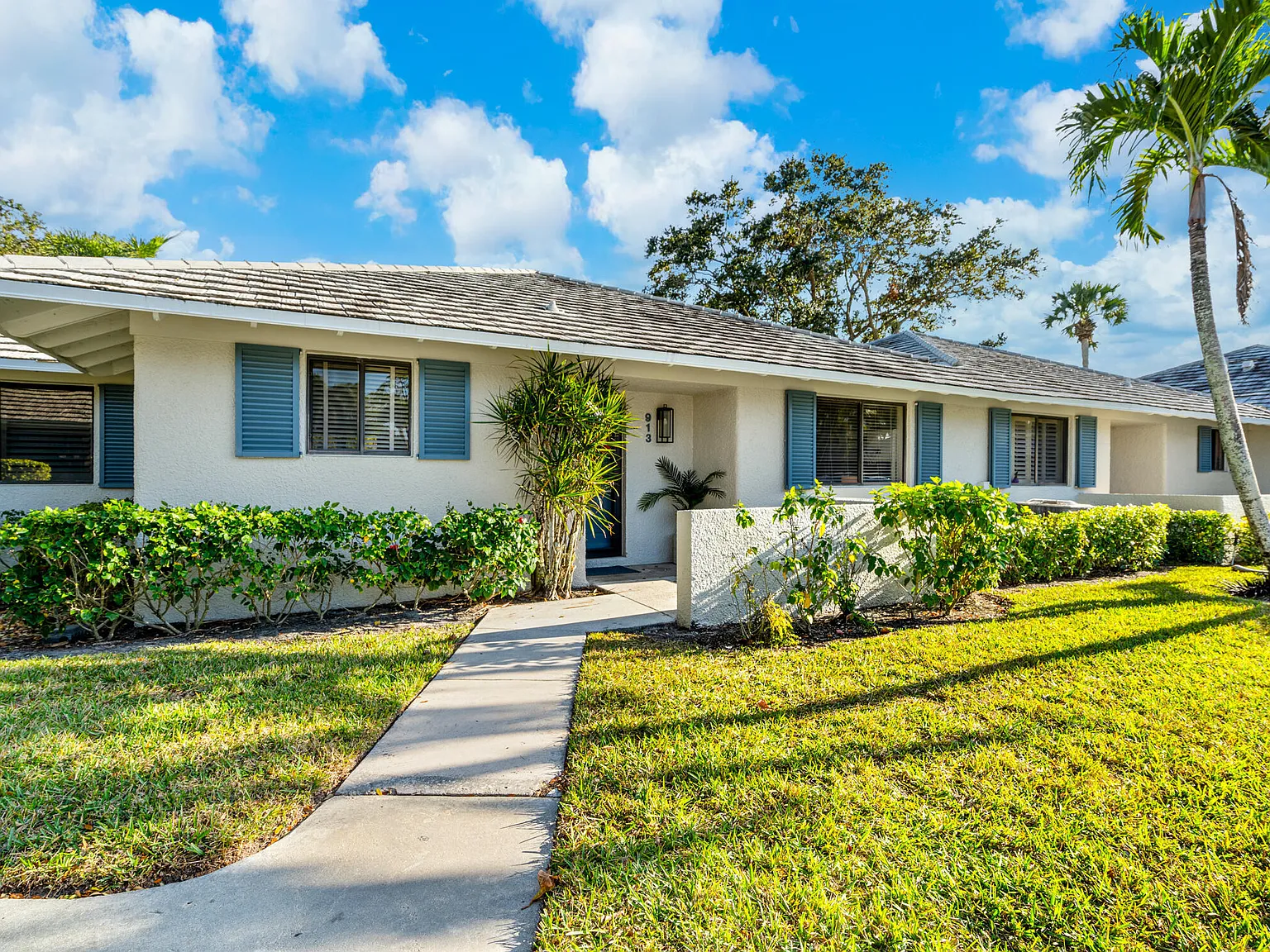 2 bed, 2.0 bath, 1135 sqft, $3,500 — Photo 3