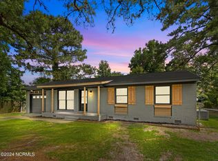 3 Collins Dr, Midway Park, NC 28544