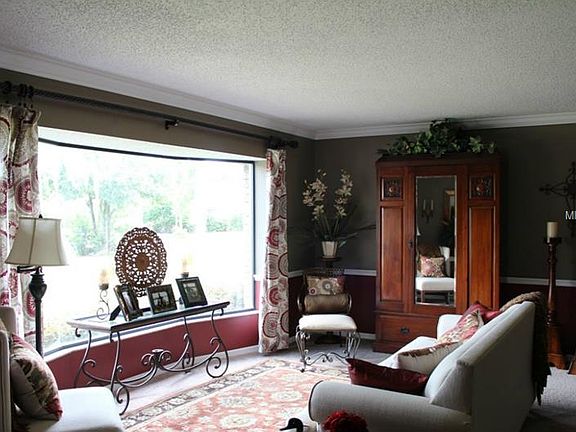 5th image of 2607 Lakeview Way