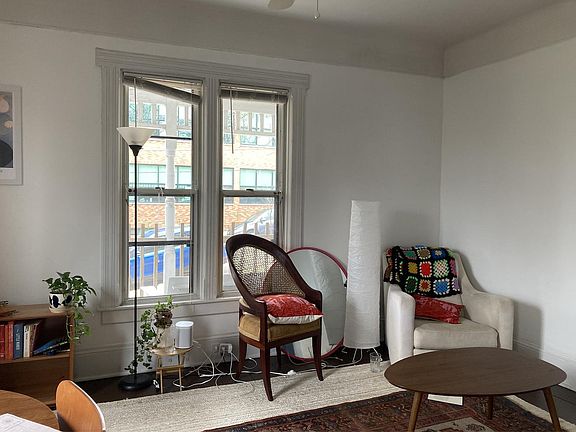 2nd image of 547 Elizabeth St APT 1