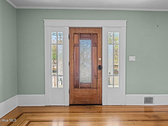 5th image of 411 George Street