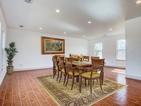 5th image of 1213 Timber Ct