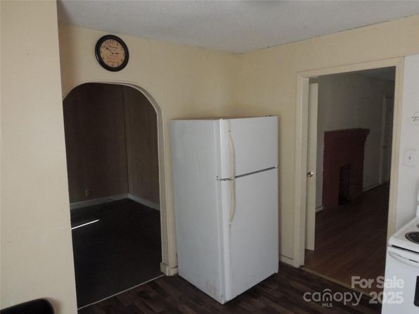 146 Loomis St, Chester, SC 29706