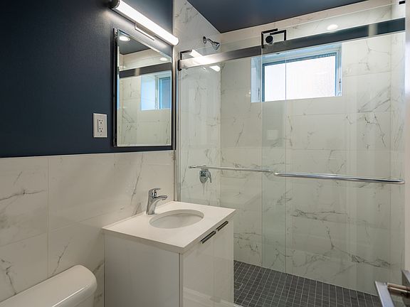 4th image of 20-34 Seagirt Blvd #4C