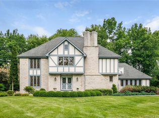 139 Bugg Hill Rd, Monroe, CT 06468