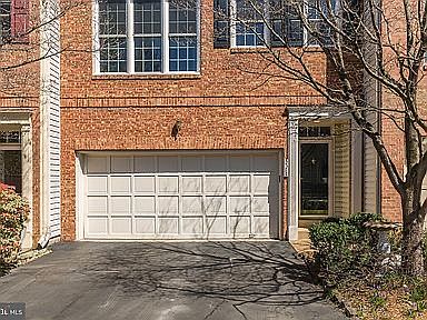 3rd image of 5388 Chieftain Cir