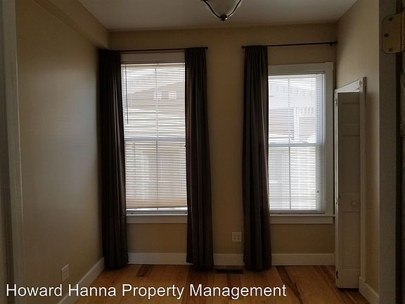 5th image of 114 W Washington St Ste 102