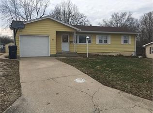 603 Summit Rd, Knob Noster, MO 65336