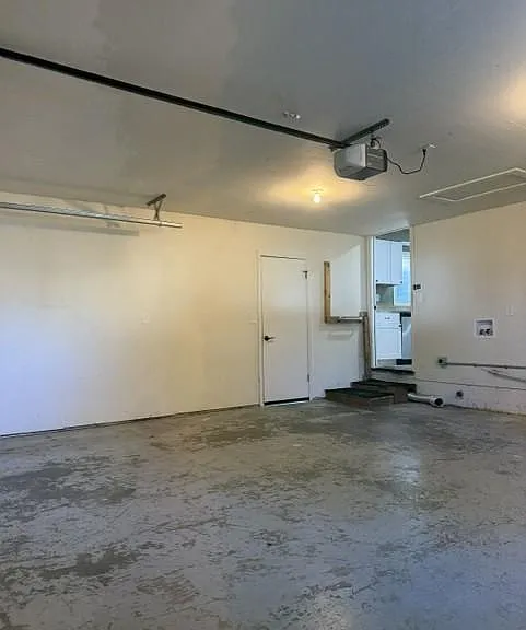 965 SW Lincoln Rd — Photo 4