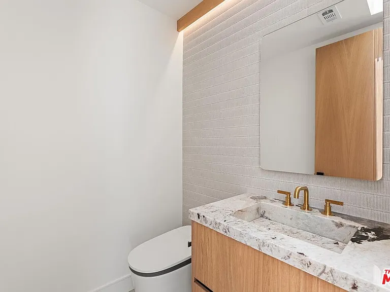 5126 Lindley Ave — Photo 8
