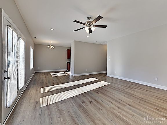 4th image of 2029 Hazelwood Dr