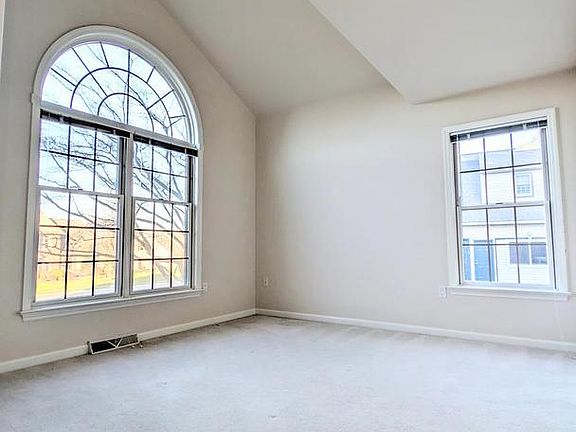 2nd image of 314 Portland Pl