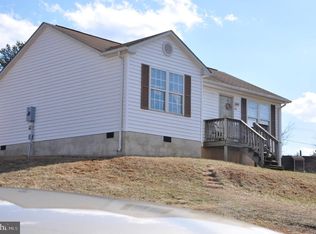 1784 Birch Dr, Culpeper, VA 22701